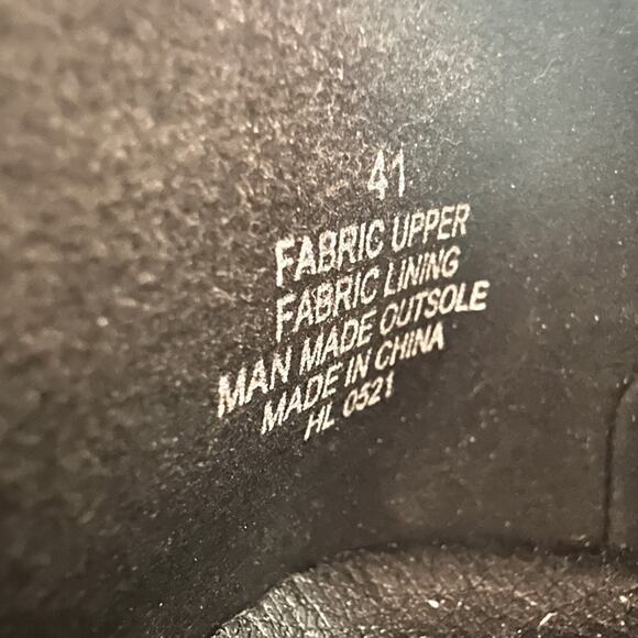 CARVELA | Black Comfort Knit Platform Slip-On Sneakers | Size 41 - Picture 6 of 6